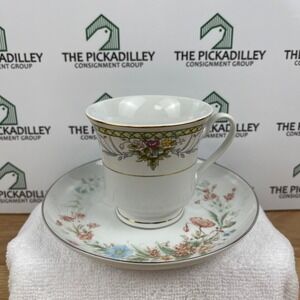 Premiere Fine China Berkshire MD104 Floral Teacup and Saucer Set Gold Rim